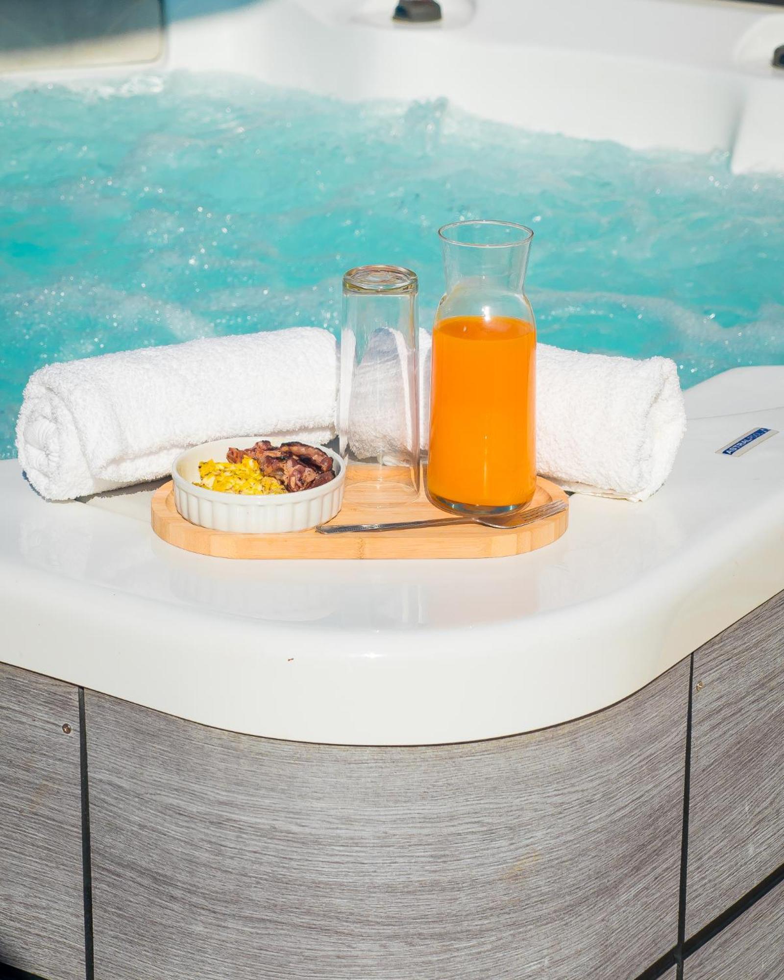 Evasion En Plein Coeur De La Ville Studio Jacuzzis Sauna Et Piscine Au Centre De Port-Louis Zewnętrze zdjęcie
